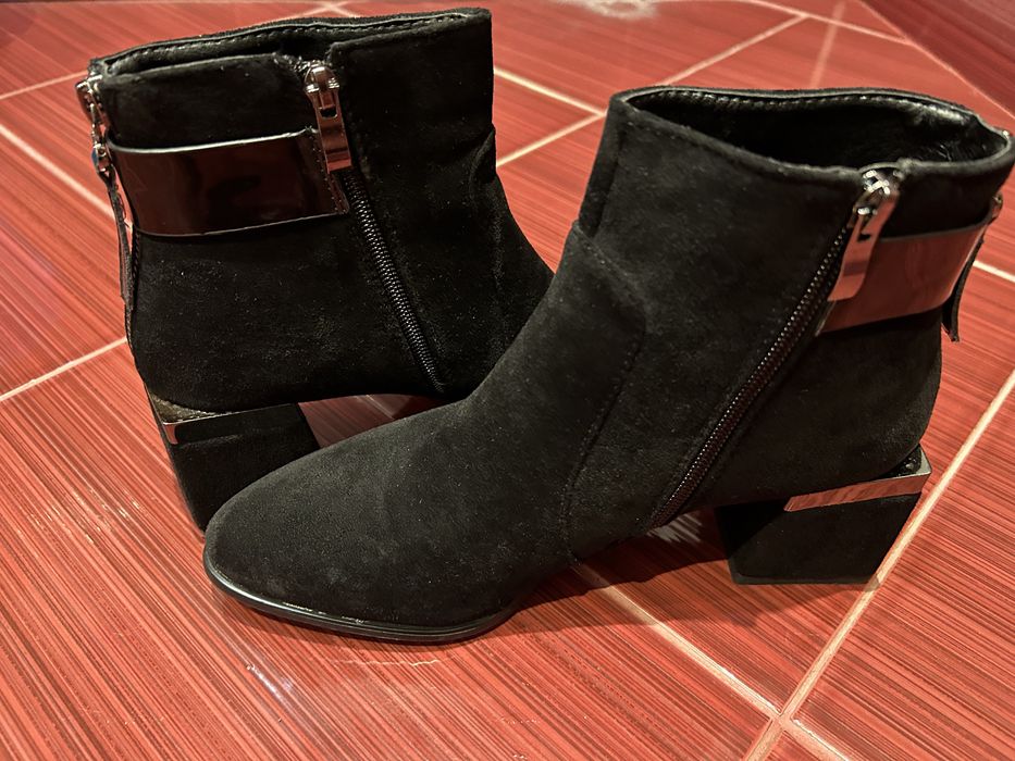 Боти ежедневно елегантни