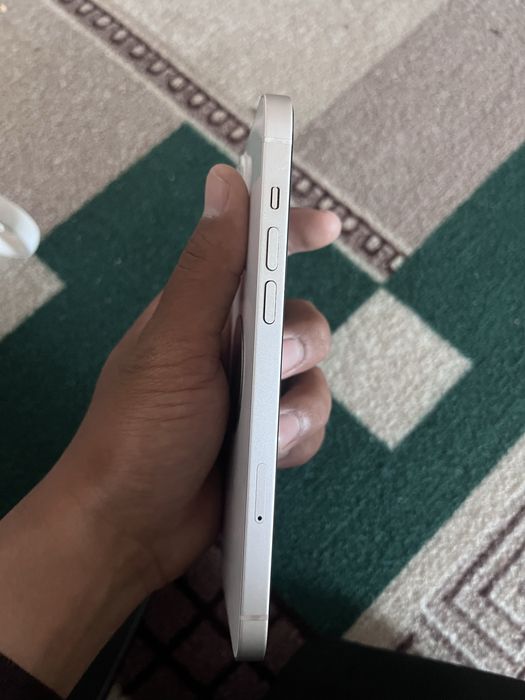 Iphone 14 plus с гарантий