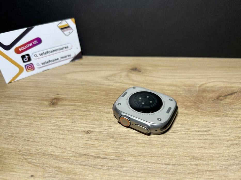 Apple Watch Ultra 49mm Natural Titanium Produs Second-Hand Foarte Bun