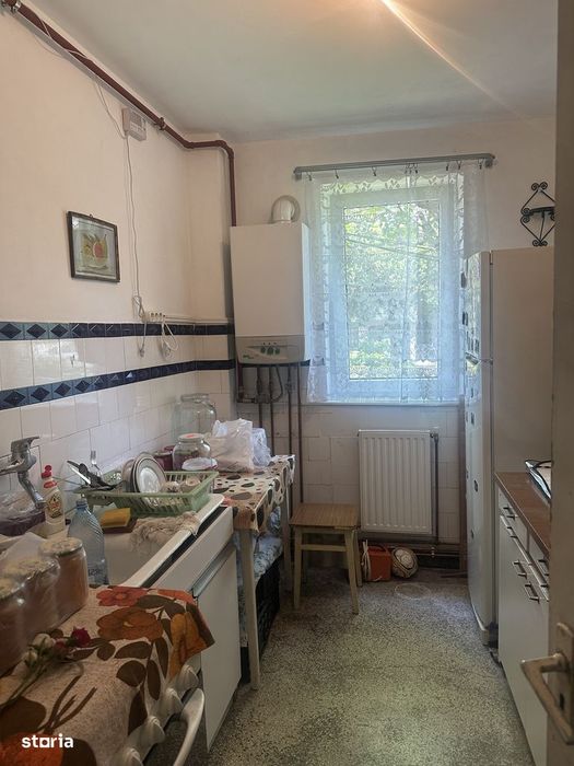 Campina - ap. 2 cam - parter - 48 mp - 55000 Euro/Neg.