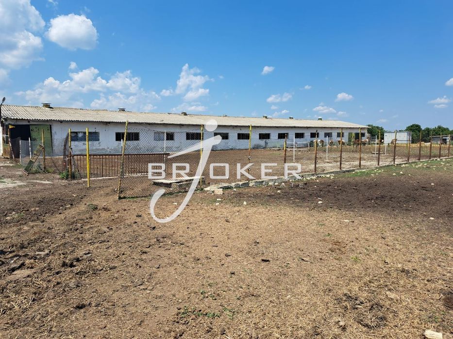 Пром. помещение в Добрич, област-с.Честименско