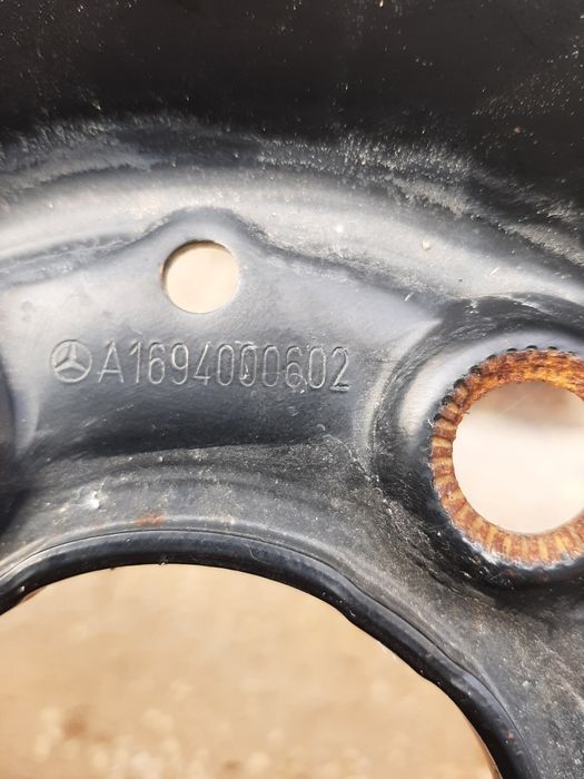 Jante tabla originale mercedes benz cu anvelope iarna pirelli