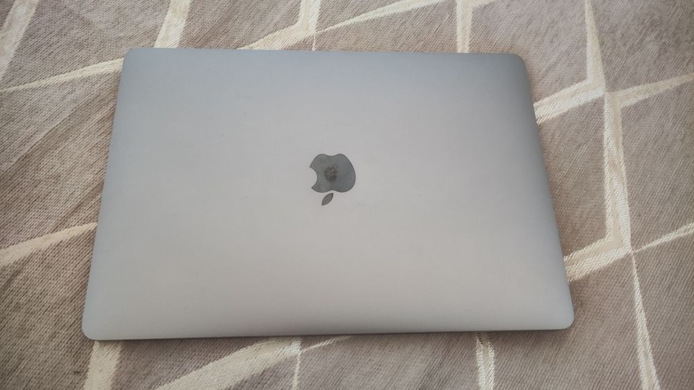 Macbook pro 256 gb 2018 продам макбук про