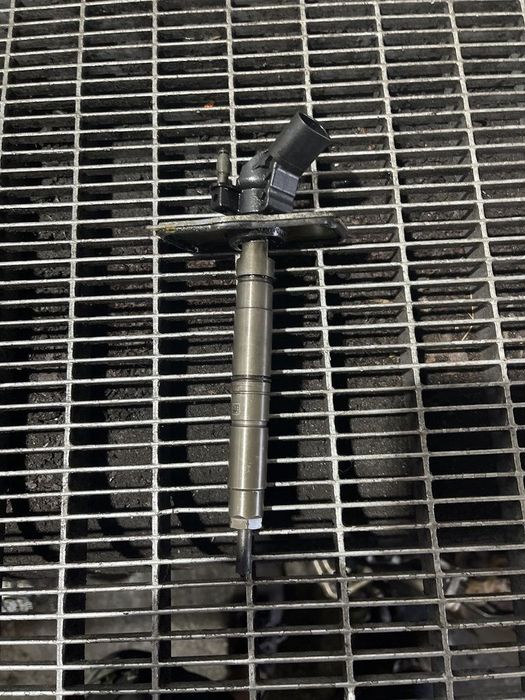 Injector Porsche Cayenne Facelift 3.0 D 2007 - 2010 240CP M05.9D (1060) 0445116015