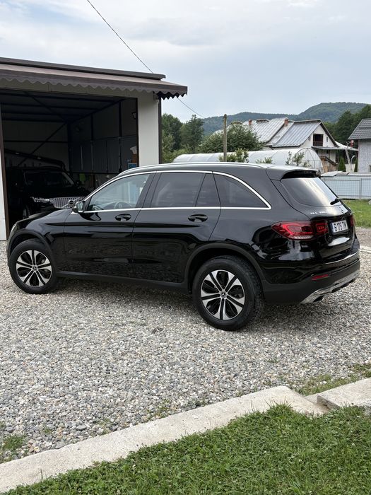 Mercedes-Benz GLC 300e 4MATIC Plug-in Hybrid,306 CP /An 2021