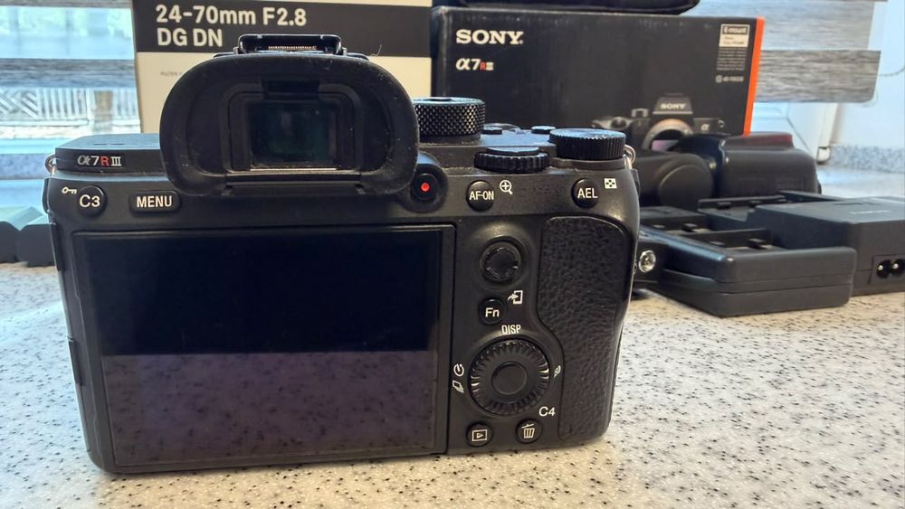 Фотоаппарат Sony a7R III