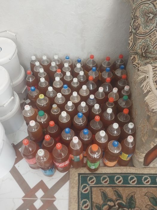 Продаётся  мёд чистый со своей пасики