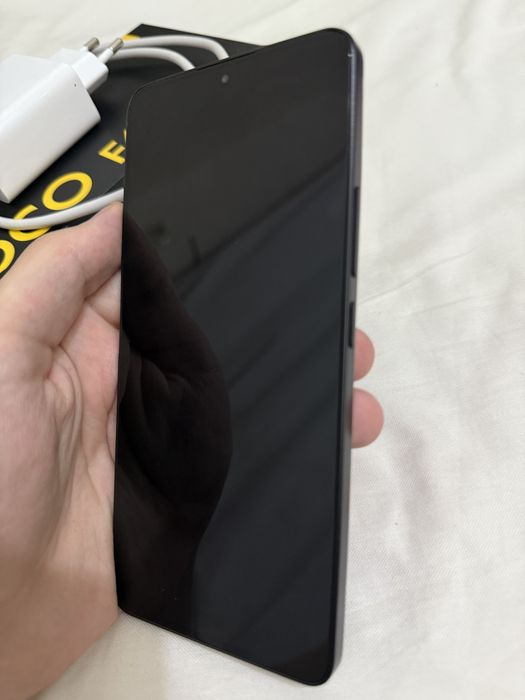 Poco F6 24/528GB