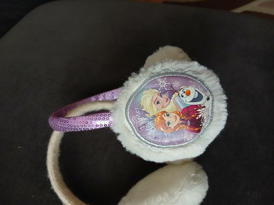 Забавни и топли зимни шапки шал и ръкавици