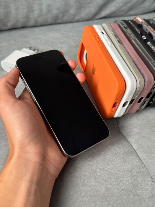 Iphone 15 pro в отличном состоянии