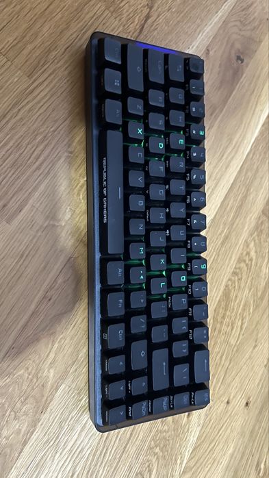 ASUS ROG Falchion tastatura mecanica stare perfecta