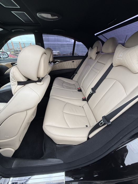 Mercedes e class w211