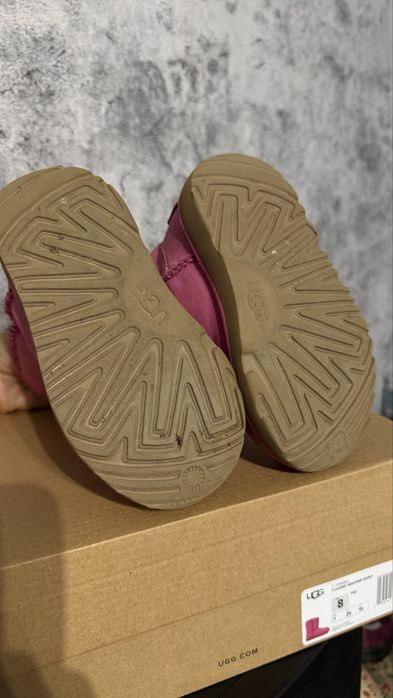 Детски боти Ugg 25