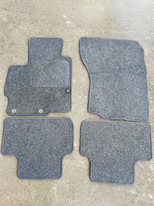 2 Seturi covorașe, 30 lei setul