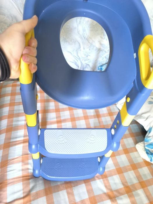 Седалка за тоалетна със стъпала