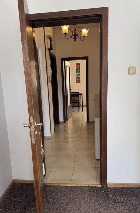 Дава се под наем Тристаен апартамент в София, Център - 80 кв.м за 957.27 € - Снимка #12