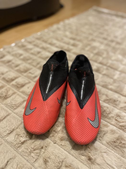 Ghete Nike Phantom