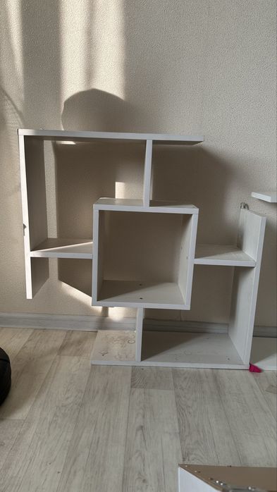 Полка настеннная