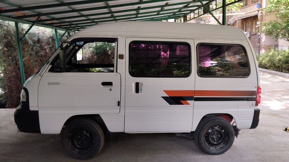 Дамас сотилади 2012 йил