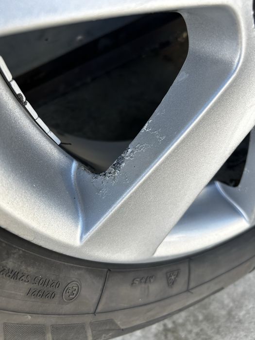 Джанти Borbet със зимни гуми 5x114.3 17цола