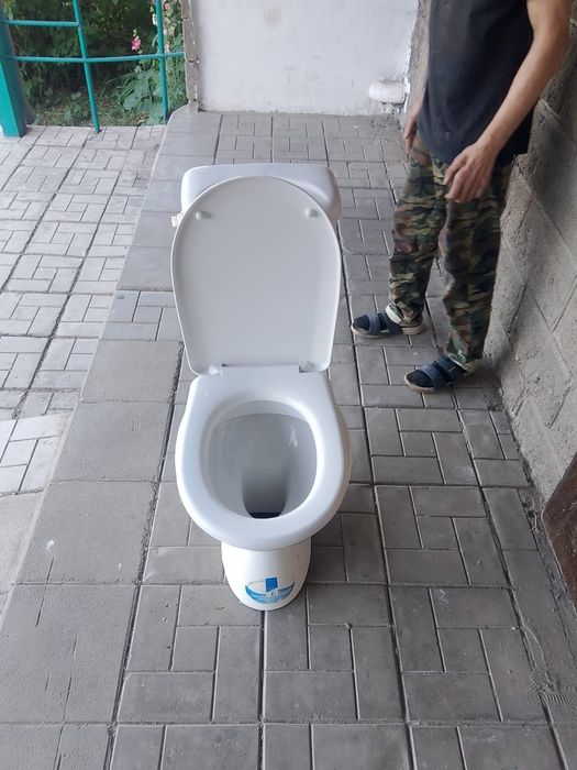 Унитаз жағдайы жақсы.
