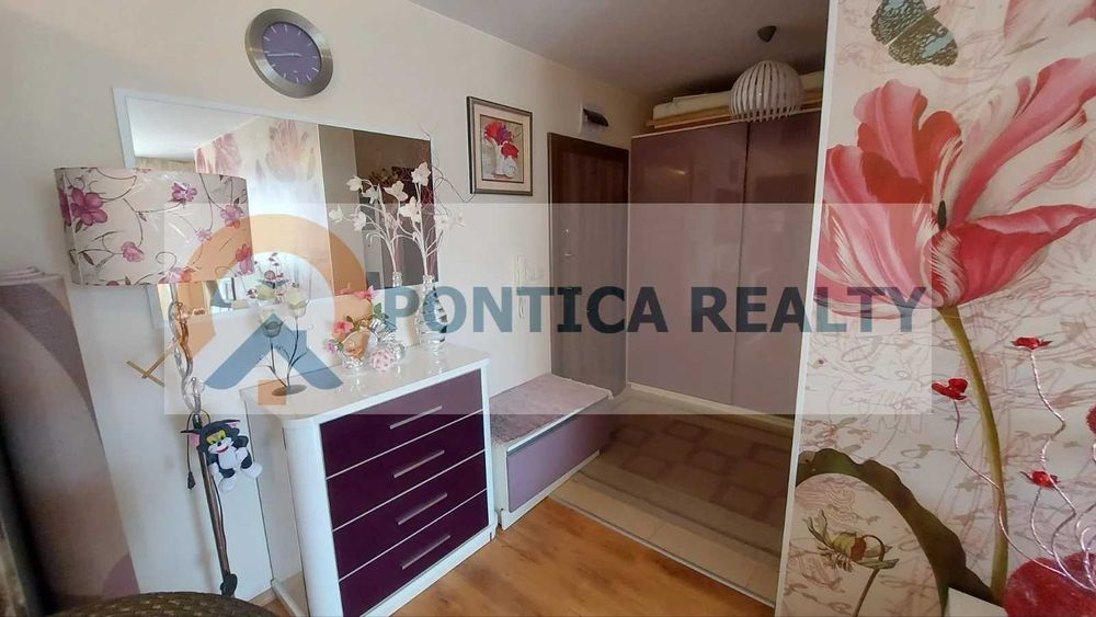 Тристаен апартамент в красив комплекс с ниска такса в Равда