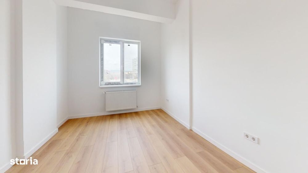 Ap decomandat, 2 camere si balcon , finisat la cheie