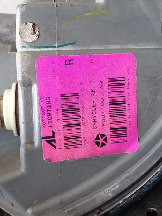 Stop tripla lampa dreapta jeep grand cherokee 4 wk wk2 p68110000ab