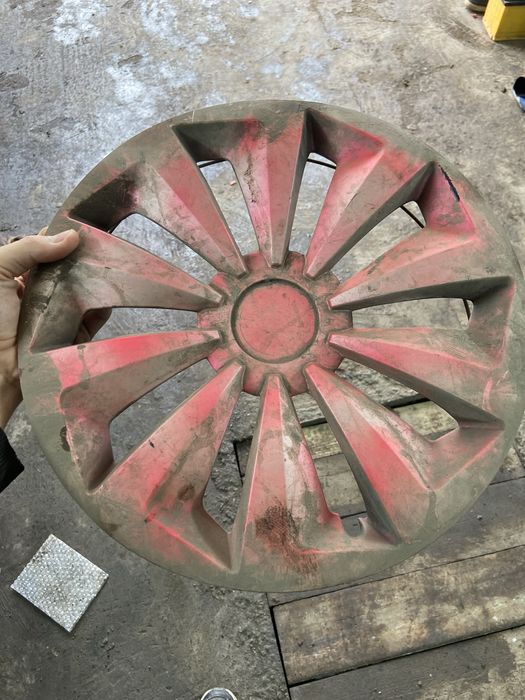 Продам колпаки r14