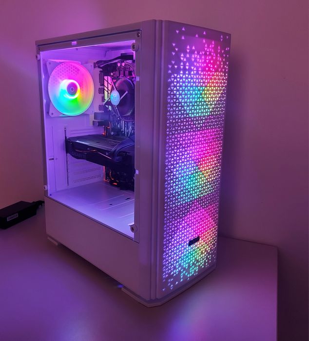 Sistem PC Gaming Calculator Gaming Intel I7 6700 16GB RX 5700XT SSD