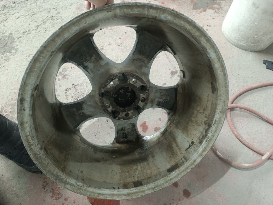 Срочно продам диски SADOR R17