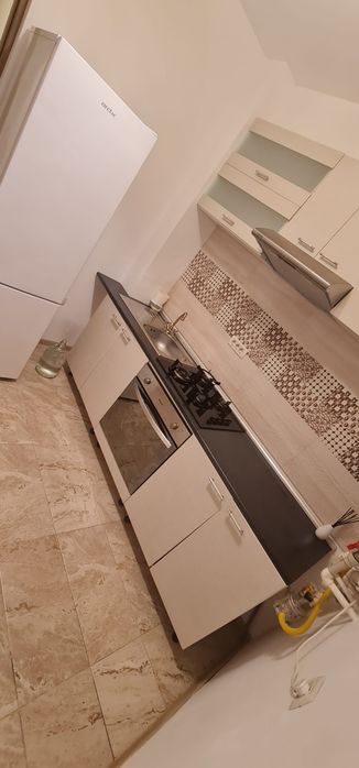 Apartament de închiriat 60 m decomandat în Bragadiru de la privat ,lângă Leroy Merlin cu loc de parcare zugrăvit mobilat ca în poze valabil de azi .