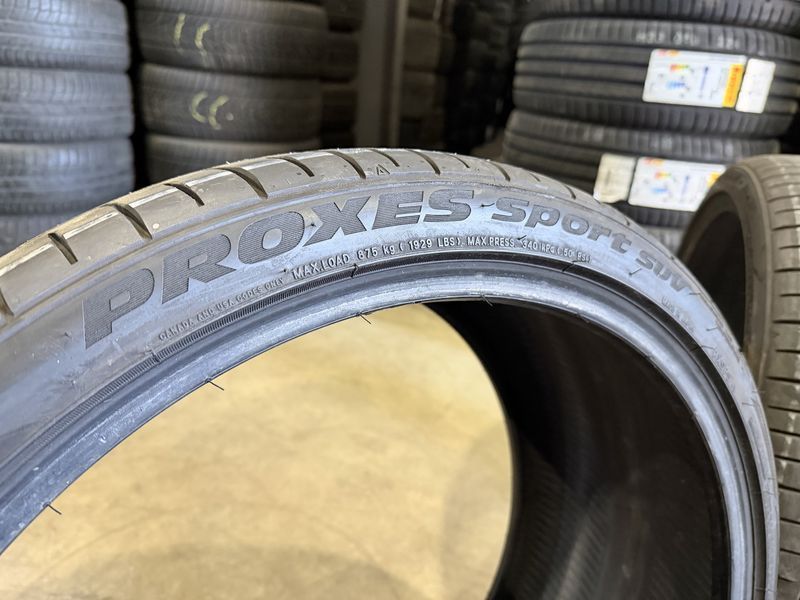 295/30/22 TOYO 2бр