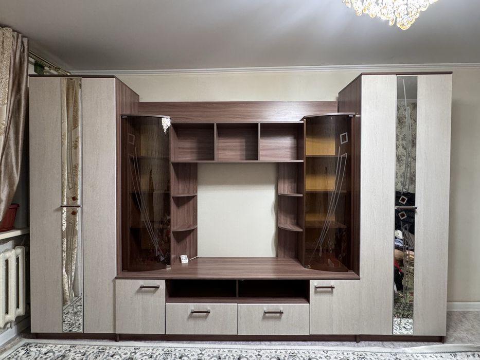 Продаётся стенка торг Есть