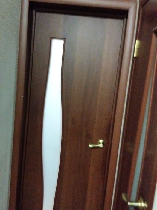 Продам двери б/у