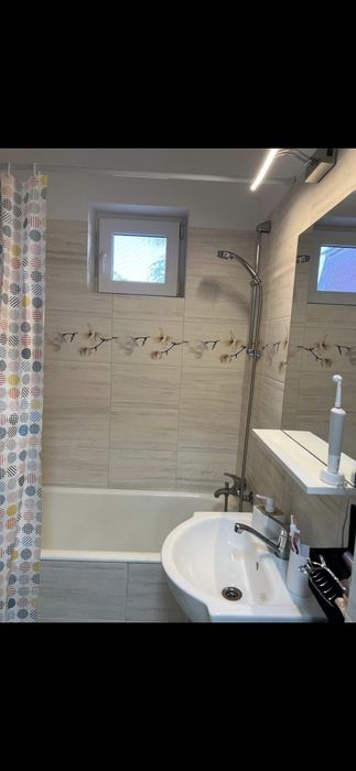 Închiriez apartament 2 camere str.Oituz