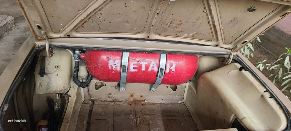 Jiguli sotiladi ishi yo'q olasiz minasiz