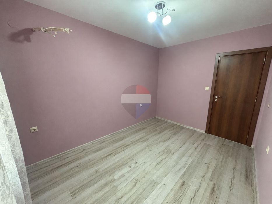 3-стаен в Варна-Цветен И.П 4985