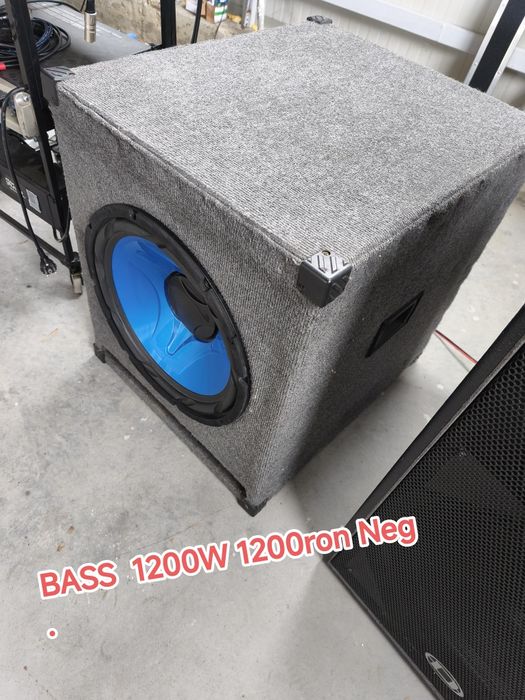 Boxe bași 15 țoli  foarte bun