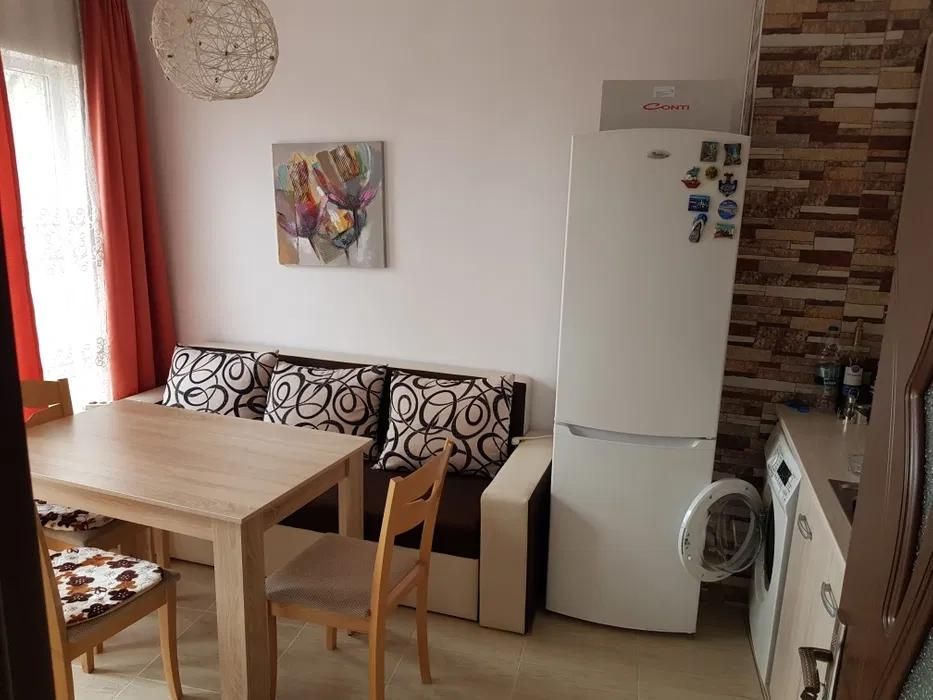 Дава се под наем Двустаен апартамент в Бургас, Меден рудник - зона В - 74 кв.м за 255 € - Снимка #4