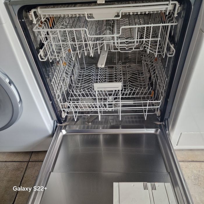 Съдомиялна 60см за вграждане MIELE G6200sci