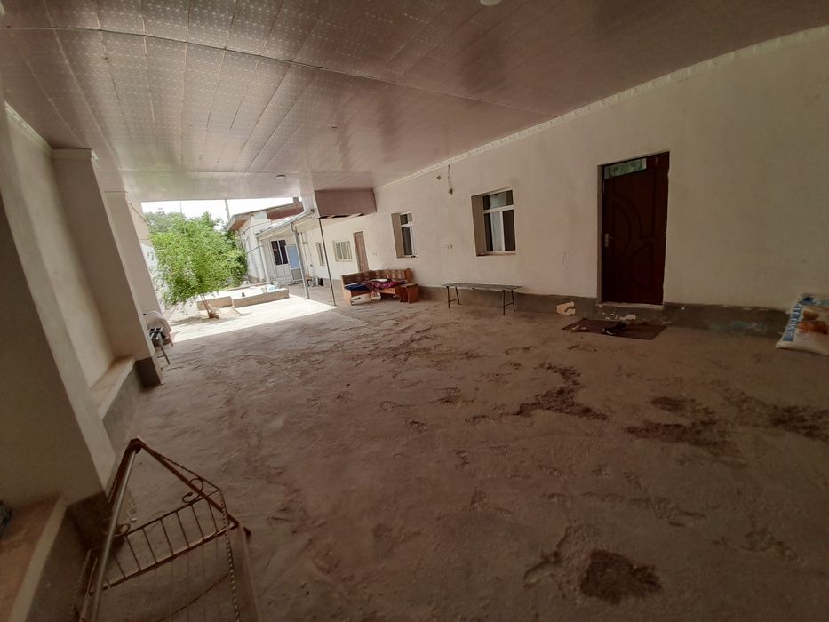 Водстройдан коттедж сотилади