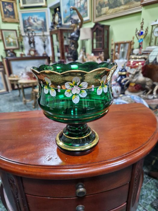 Страхотна антикварна кристална бомбониера купа Бохемия