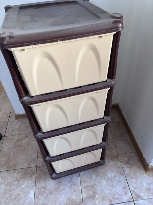 Пластиковый комод