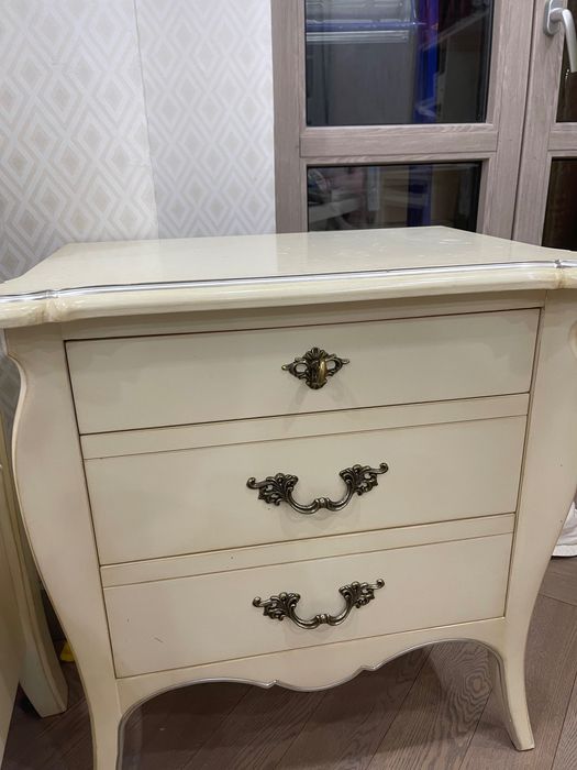 Продам спальный гарнитур для принцессы