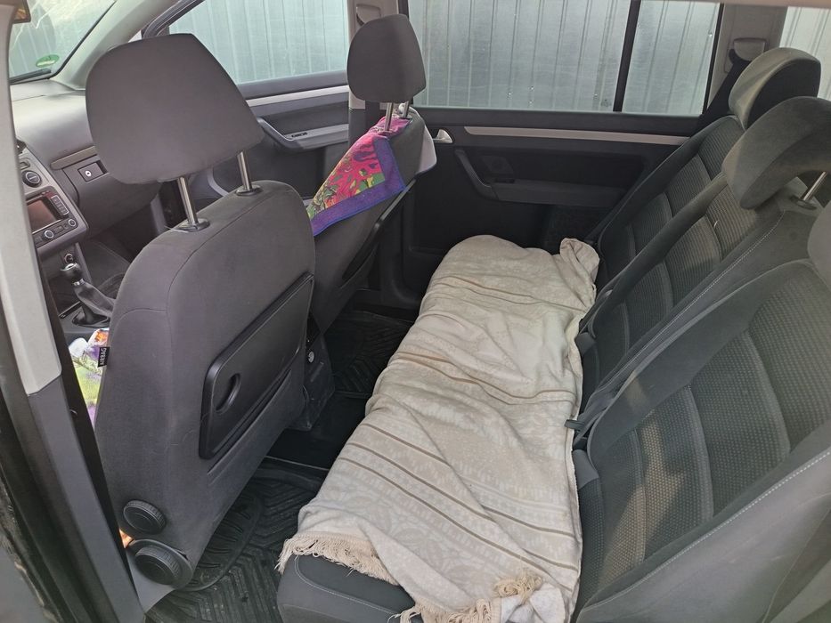 Vând Vw Touran 2.0 TDI