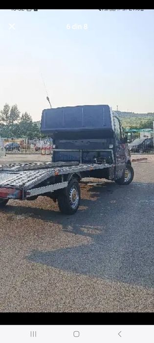 Platforma sau la remorca