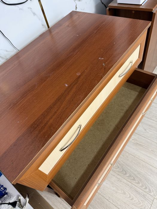 Продам тумбу 80*18 см 10000 т