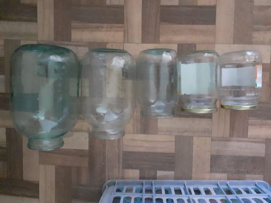 Продам стеклянные банки двухлитровые