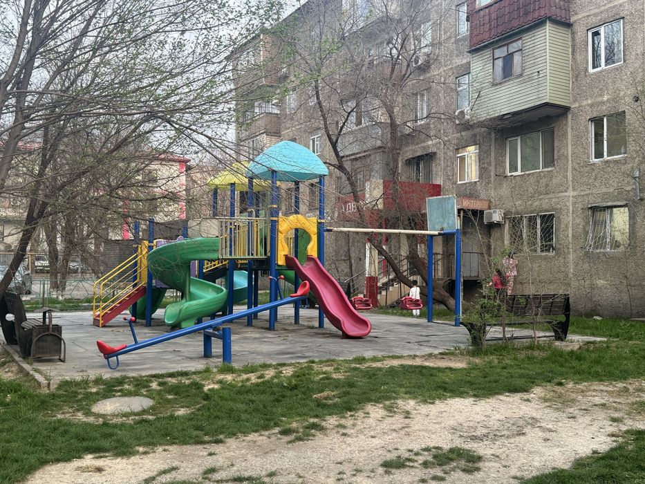 8 мкр 2 бөлмелі пәтер жалға беріледі